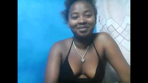 amielle_01 online show from May 2026 10:40:02 PM