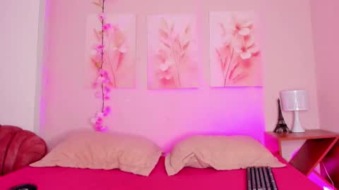 Snapshot of amiiclark chatting on March 2026 07:05:01 PM AmiiClark online show from March 2026 07:05:01 PM