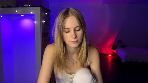 Snapshot of amily_sunray chatting on July 2026 06:57:02 PM Amily online show from July 2026 06:57:02 PM