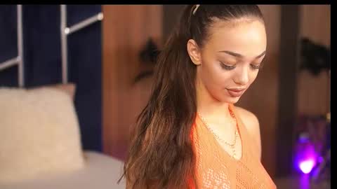 Snapshot of amiraveyl chatting on September 2025 08:34:02 PM Amiraveyl online show from September 2025 08:34:02 PM