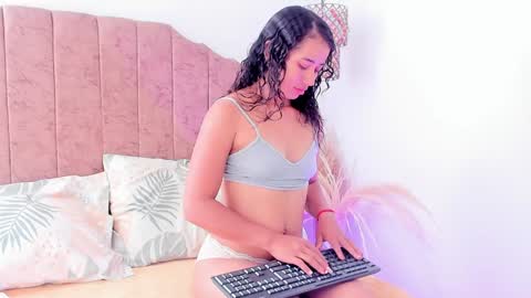 Ammy Nova online show from January 2025 08:21:02 PM