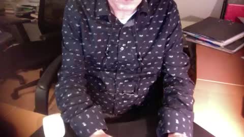 Snapshot of amor2200 chatting on January 2025 07:52:01 PM Amor2200 online show from January 2025 07:52:01 PM