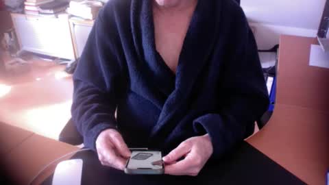Snapshot of amor2200 chatting on April 2026 09:40:02 AM Amor2200 online show from April 2026 09:40:02 AM