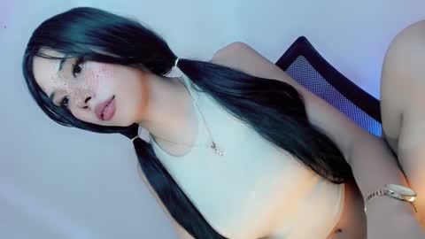 Snapshot of amor_pleasure chatting on December 2024 05:27:01 AM Belle Tylor online show from December 2024 05:27:01 AM