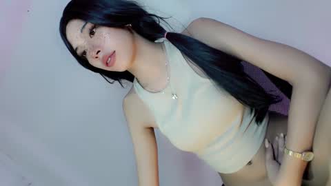 Snapshot of amor_pleasure chatting on December 2024 12:01:02 AM Belle Tylor online show from December 2024 12:01:02 AM