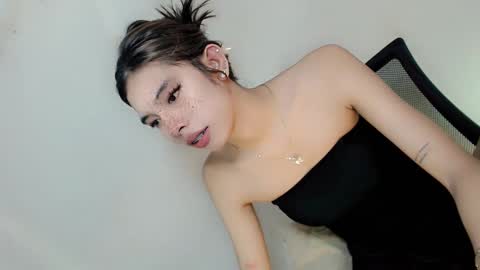 Snapshot of amor_pleasure chatting on February 2025 06:56:02 AM Belle Tylor online show from February 2025 06:56:02 AM