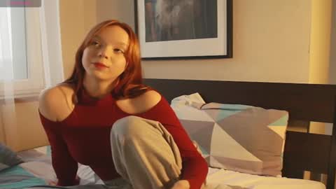 Snapshot of amora_bloom chatting on November 2025 05:51:02 AM amora_bloom online show from November 2025 05:51:02 AM