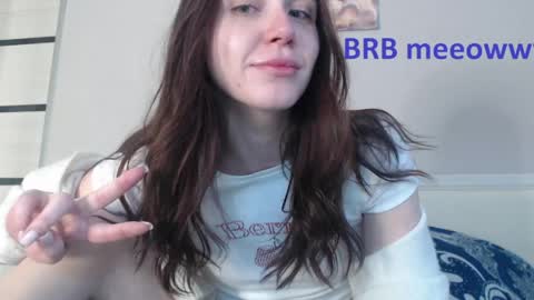 Snapshot of amoremeoww chatting on May 2026 01:44:01 AM miss unforgettable online show from May 2026 01:44:01 AM