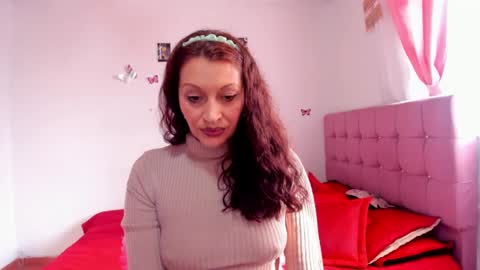 Amunet  online show from February 2025 12:45:02 PM
