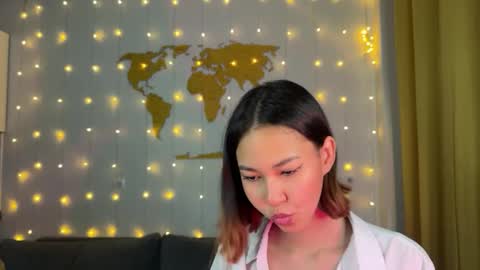 Amura Kim online show from December 2024 08:15:01 PM