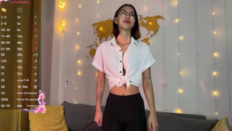 Amura Kim online show from December 2024 05:22:02 PM