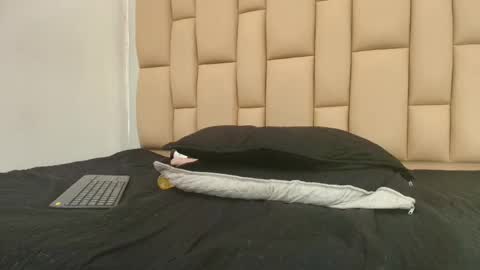 Snapshot of amy__wats0n chatting on February 2025 10:34:02 PM amy__wats0n online show from February 2025 10:34:02 PM