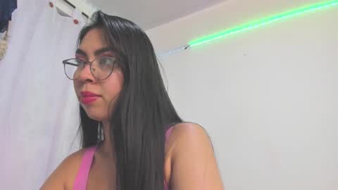 Amy  online show from October 2025 02:59:01 AM