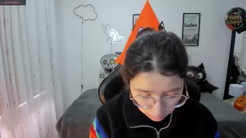 Amy sophia 3 online show from October 2025 12:15:01 PM