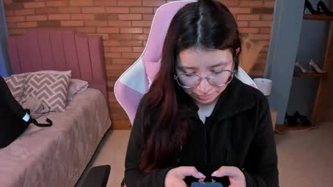 Snapshot of amy_sophiaa chatting on May 2026 11:15:02 AM Amy sophia 3 online show from May 2026 11:15:02 AM