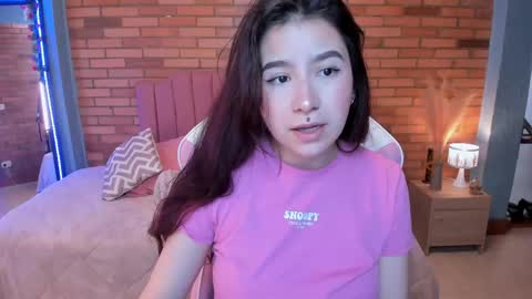 Snapshot of amy_sophiaa chatting on May 2026 12:10:02 PM Amy sophia 3 online show from May 2026 12:10:02 PM