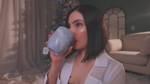 Snapshot of amyarmstrong chatting on January 2026 11:08:01 PM Amy Armstrong online show from January 2026 11:08:01 PM