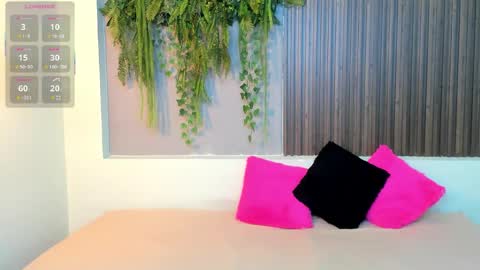 My name is AMY... Nice to meet you  thumb up me please its important online show from September 2025 04:42:02 PM