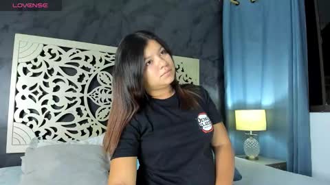 Amy online show from September 2025 01:18:01 AM