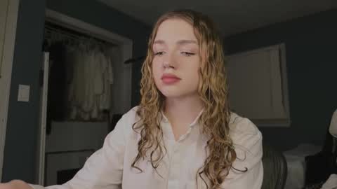 Amy online show from November 2025 05:39:01 AM