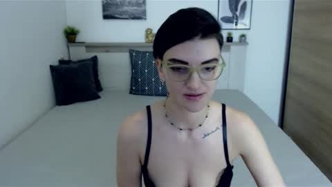 Snapshot of amylexy chatting on January 2025 01:11:01 PM Hi there guys My pleasure in your hands pvt is open online show from January 2025 01:11:01 PM