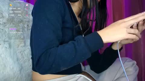 Amy ... Nice to meet u   thumb up me please its important online show from October 2025 06:12:01 AM