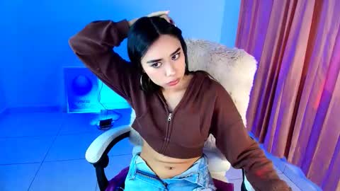 Amy ... Nice to meet u   thumb up me please its important online show from January 2026 04:15:01 AM