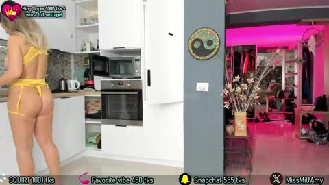 Snapshot of amysuperheroes chatting on March 2025 11:50:01 AM Next stream Dec 3 online show from March 2025 11:50:01 AM