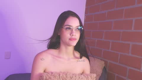 Snapshot of amyw0w chatting on March 2025 09:24:01 PM IG amyw0w online show from March 2025 09:24:01 PM