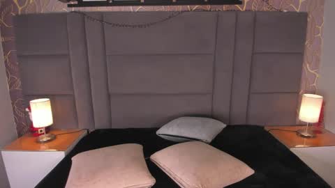 Ana  online show from January 2025 11:43:01 AM