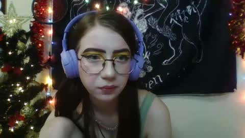 ana dewitt online show from December 2024 06:48:02 PM