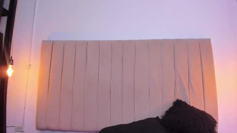 ana online show from November 2025 10:23:02 PM