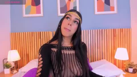 Ana Gonzalez online show from October 2025 08:44:01 PM