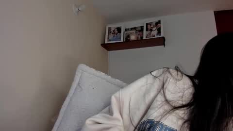 Snapshot of ana_m_ chatting on January 2026 05:33:02 AM Ana online show from January 2026 05:33:02 AM