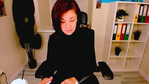 Ana online show from November 2025 10:03:01 AM