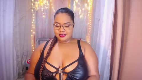Snapshot of ana_off_alana chatting on February 2025 10:07:02 PM Ana online show from February 2025 10:07:02 PM