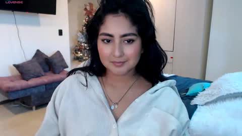 Ana Ricciardi online show from December 2025 04:56:01 PM