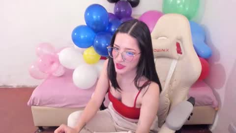 Im anna but you can call me as you want online show from February 2026 10:26:01 PM