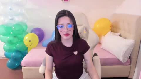Im anna but you can call me as you want online show from July 2026 10:04:01 PM
