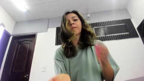 Snapshot of ana_spencerr chatting on February 2026 11:27:01 AM Ana online show from February 2026 11:27:01 AM