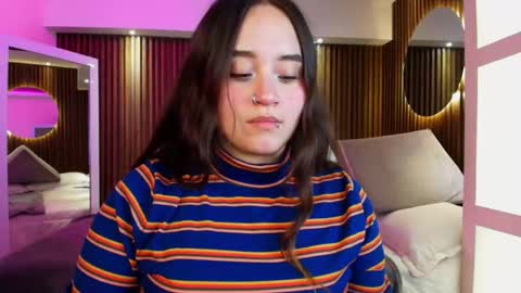 Ana online show from September 2025 07:51:02 PM