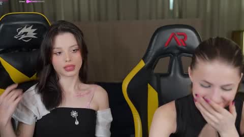 Sweet girls online show from March 2025 11:37:02 AM