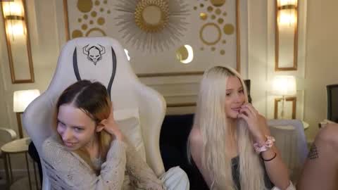 Sweet girls online show from November 2025 04:19:02 PM