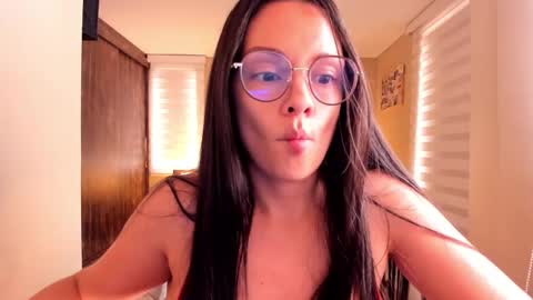 Anabel online show from January 2025 04:48:02 PM