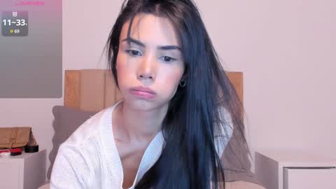 Snapshot of anahenao chatting on January 2025 12:24:01 AM Ana Henao or Annie... Follow me ahenaocb Insta X online show from January 2025 12:24:01 AM