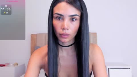 Snapshot of anahenao chatting on January 2025 12:41:01 AM Ana Henao or Annie... Follow me ahenaocb Insta X online show from January 2025 12:41:01 AM