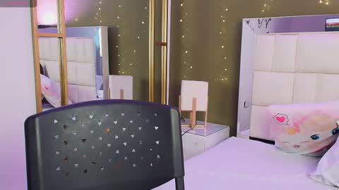 Snapshot of anahi_maite chatting on October 2025 07:34:02 PM Anahi online show from October 2025 07:34:02 PM