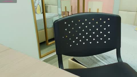 Snapshot of anahi_maite chatting on December 2025 07:41:01 PM Anahi online show from December 2025 07:41:01 PM