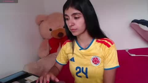 Anahi Browns online show from June 2026 07:56:01 PM