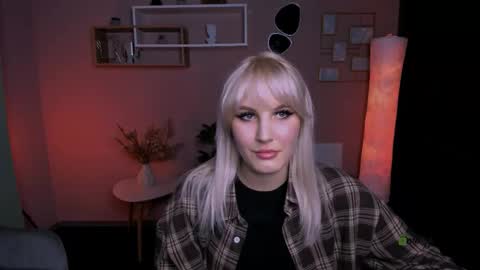 Snapshot of anais_boom chatting on October 2025 07:56:02 PM Anais online show from October 2025 07:56:02 PM